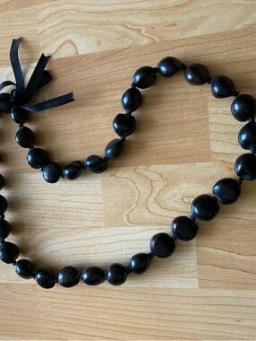 Hawaiian Beaded Necklace with Ribbon Tie